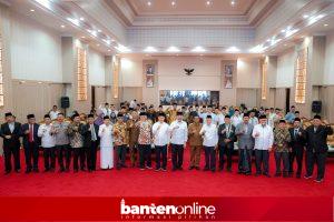 IMG-20251229-WA0069-300x200 Lantik Pimpinan Baru Baznas Banten, Andra Soni Dorong Peran Aktif dalam Pembangunan Daerah