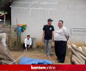 IMG-20260107-WA0055-300x247 DPRD Pandeglang Datangi Rumah Reyot Adit, Belikan Tanah untuk Rumah Layak Huni