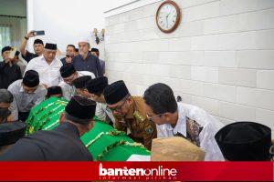 IMG-20260112-WA0109-300x200 Andra dan Dimyati Berikan Penghormatan Terakhir kepada Tokoh Pendiri Provinsi Banten