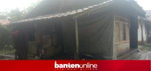 IMG-20260115-WA0028-300x141 Rumah Warga di Desa Sindanghayu Ambruk Diterjang Hujan dan Angin Kencang