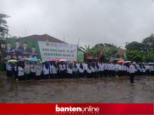 IMG20260103083932-300x225 Bupati Dewi Tetap Pimpin Upacara HAB ke-80 Kemenag Pandeglang Meski Diguyur Hujan