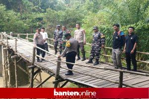 IMG-20260318-WA0003-300x200 Jembatan Blengbeng di Cikeusik Rampung Dibangun TNI, Warga Kini Lebih Aman Beraktivitas
