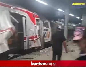 IMG-20260427-WA0055-300x234 KRL Ditabrak Argo Bromo Anggrek di Bekasi, 6 Orang Tewas