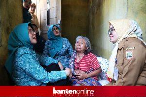 IMG-20260518-WA0081-300x200 Tinawati Beri Pendampingan Lansia Sebatang Kara di Serang