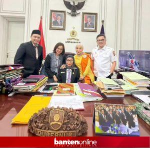 IMG-20260610-WA0095-300x295 Dari Pesantren ke Kursi Ketua DPRD, Ini Jejak Politik Agus Umam