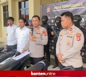 IMG-20260617-WA0039-300x269 8 Terduga Pelaku Curanmor dan Penadah Ditangkap, 1 Meninggal Usai Dilumpuhkan Polisi