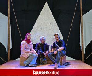 IMG-20260621-WA0038-300x250 Di Balik Kesuksesan Wayang Nganjor Indonesia, Ada Peran Istri yang Setia Menguatkan Tirta Nugraha Pratama