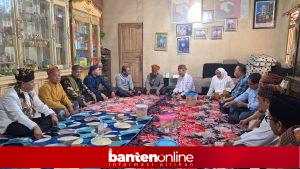 IMG-20260717-WA0048-300x169 Kunjungi Kasepuhan Citorek, Ahmad Fauzi Janji Dorong RUU Perlindungan Masyarakat Adat