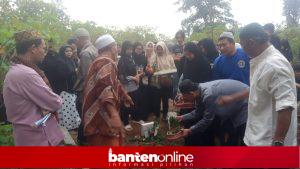 IMG-20260729-WA0077-300x169 Istri Ketua Percasi Pandeglang H. Emus Mustagfirin Tutup Usia, Keluarga Besar Sampaikan Duka