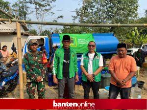 IMG-20260731-WA0025-300x225 DPC PPP Pandeglang Salurkan Air Bersih untuk Warga Terdampak Kekeringan
