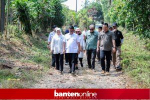 IMG-20260812-WA0072-300x200 Dengar Keluhan Warga, Andra Soni Gebut Bangun Jalan Kampung Buluh