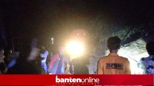 IMG-20260919-WA0072-300x169 Pohon Mahoni Tumbang Tutup Jalan Juhut Pandeglang, Warga Turun Tangan