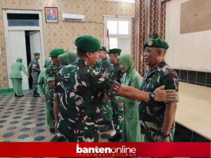 IMG-20261007-WA0042-300x225 Dandim Pandeglang Pimpin Penerimaan 10 Personel Baru